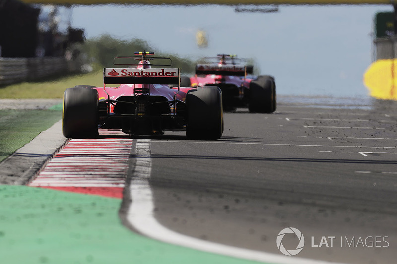 Sebastian Vettel, Ferrari SF70H, Kimi Raikkonen, Ferrari SF70H
