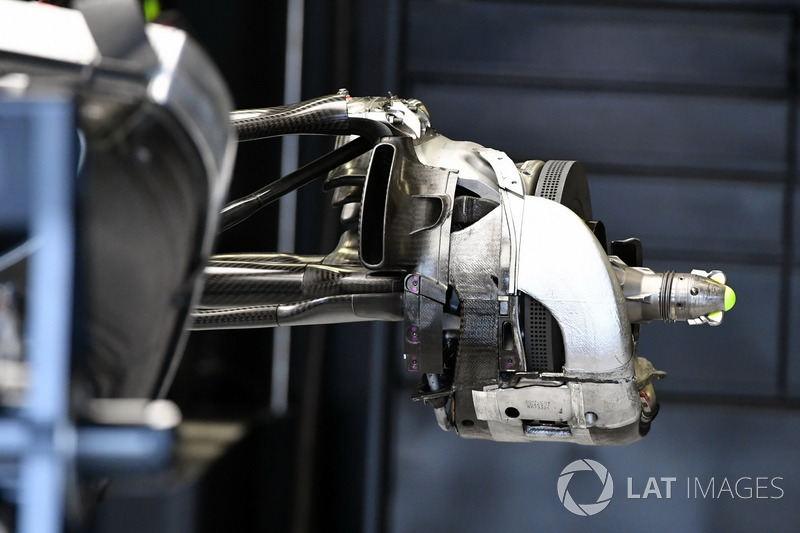 Mercedes-Benz F1 W08  achterwielophanging