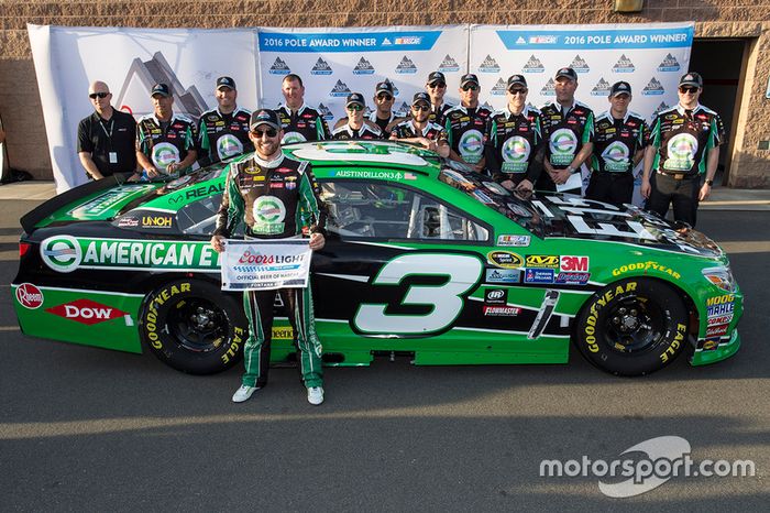 Ganador de la pole Austin Dillon, Richard Childress Racing Chevrolet