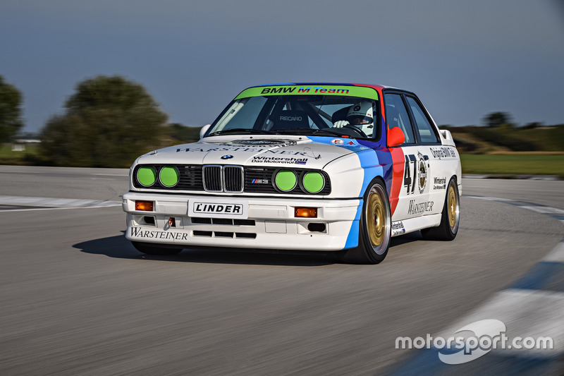 BMW M3 DTM E30