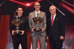 Чемпіон Сімон Пажно, Team Penske Chevrolet, та Роджер Пенске