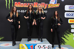 Grid girls Monster
