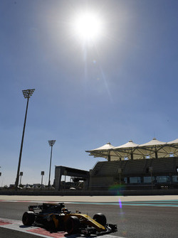 Карлос Сайнс-мол., Renault Sport F1 Team RS17