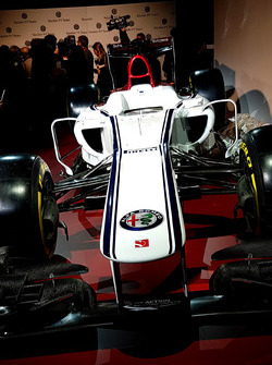 Alfa Romeo Sauber renk düzeni lansmanı