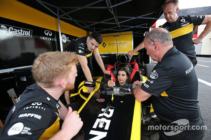 Aseel Al-Hamad, Renault Sport F1 Team RS E20