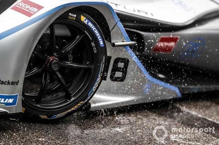 Lluvia sobre el auto de Edoardo Mortara, Venturi Formula E, Venturi VFE05 