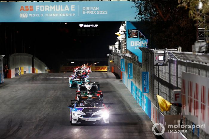 El BMW i8 Safety Car, Nyck de Vries, Mercedes Benz EQ, EQ Silver Arrow 02, Rene Rast, Audi Sport ABT Schaeffler, Audi e-tron FE07