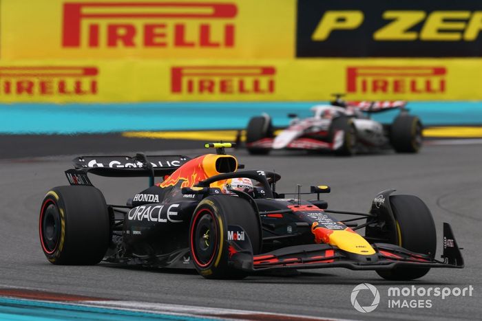 Esteban OconHaas F1 TeamYuki TsunodaRed Bull Racing Team