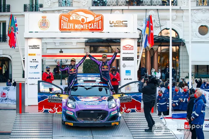 Los ganadores Sébastien Loeb, Isabelle Galmiche, M-Sport Ford World Rally Team Ford Puma Rally1