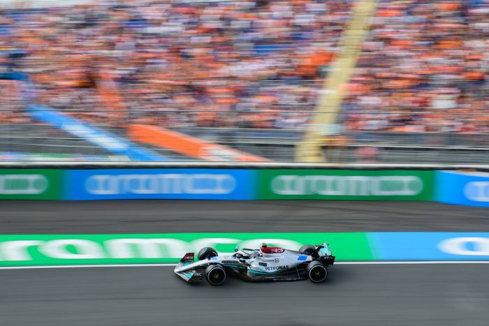 George Russell, Mercedes W13