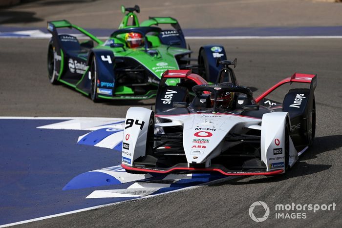 Pascal Wehrlein, Porsche, Porsche 99X Electric Robin Frijns, Envision Racing, Audi e-tron FE07