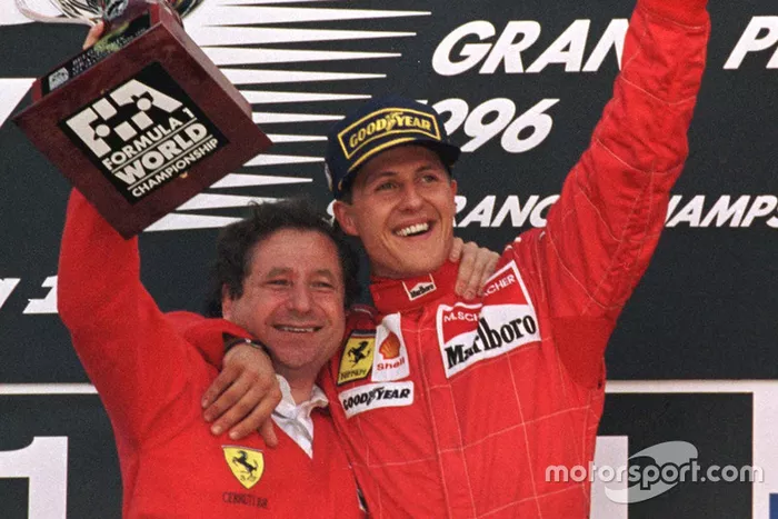 Podio: ganador de la carrera Michael Schumacher, Ferrari con Jean Todt, Ferrari