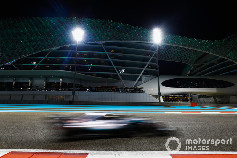 Льюіс Хемілтон, Mercedes AMG F1 W09