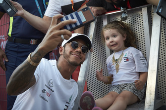 Lewis Hamilton, Mercedes AMG F1, selfie