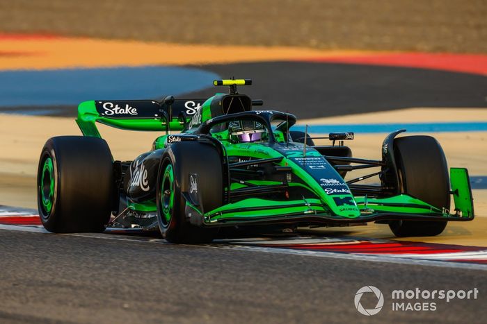 Zhou Guanyu, Kick Sauber C44