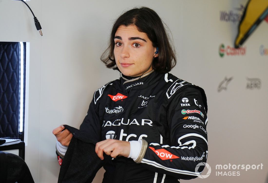 Jamie Chadwick, Jaguar TCS Racing