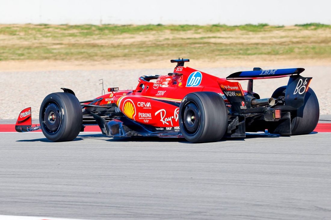 Charles Leclerc, Ferrari SF-24 podczas testów Pirelli