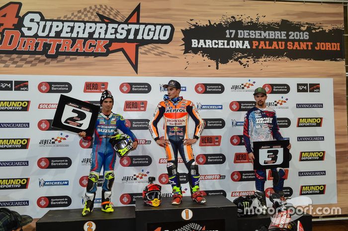 Podio: El ganador Marc Marquez; Toni Elias y Brad Baker