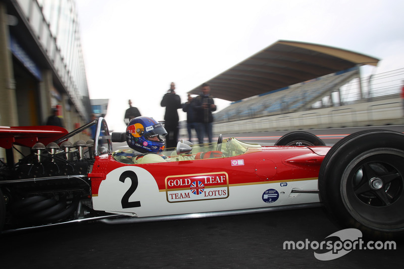 Едріан Ньюі, Lotus 49B