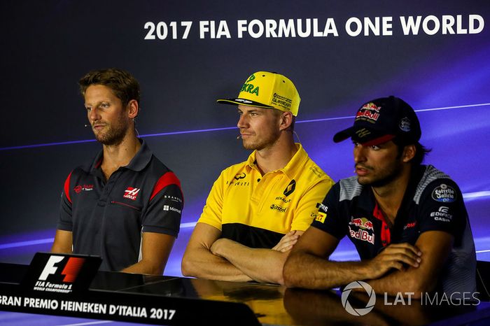 Romain Grosjean, Haas F1 Team, Nico Hulkenberg, Renault Sport F1 Team and Carlos Sainz Jr., Scuderia