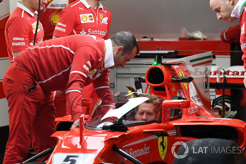 Sebastian Vettel, Ferrari SF70-H, kalkan tarzı kokpit koruması