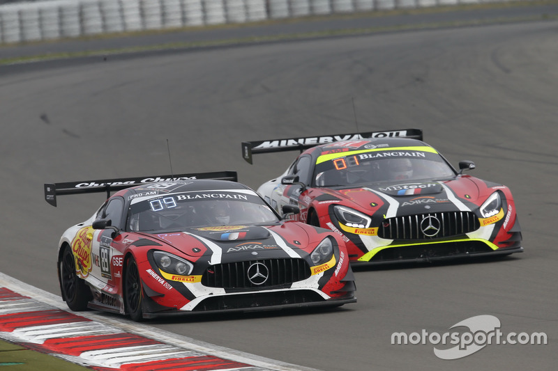 #89 AKKA ASP, Mercedes-AMG GT3: Laurent Cazenave, Daniele Perfetti, Michael Lyons; #87 AKKA ASP, Mer