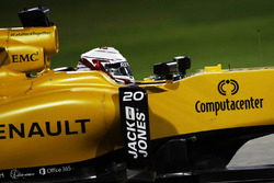 Кевин Магнуссен, Renault Sport F1 Team RS16