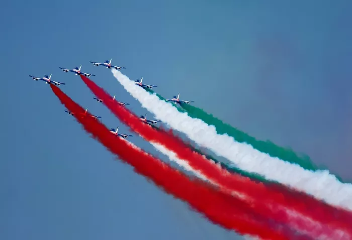 تحليق العلم الإيطالي