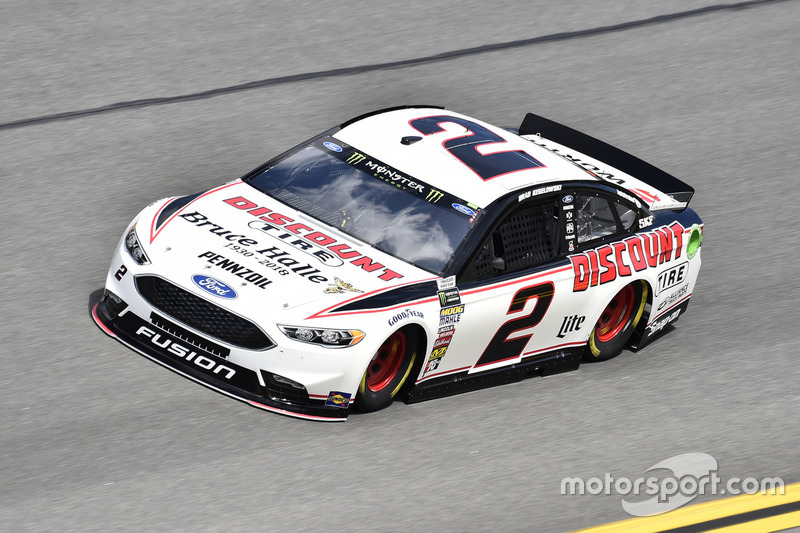 Brad Keselowski, Team Penske, Discount Tire Ford Fusion