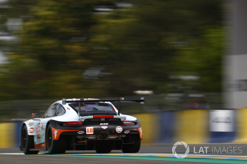 #86 Gulf Racing Porsche 911 RSR: Michael Wainwright, Benjamin Barker, Alex Davison