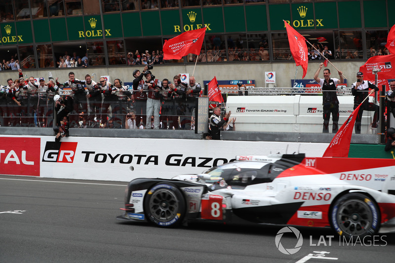 #8 Toyota Gazoo Racing Toyota TS050: Sébastien Buemi, Kazuki Nakajima, Fernando Alonso