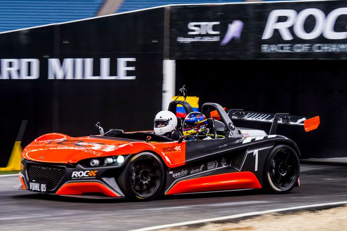 Juan Pablo Montoya del equipo Latinoamérica en el VUHL 05 ROC Edition