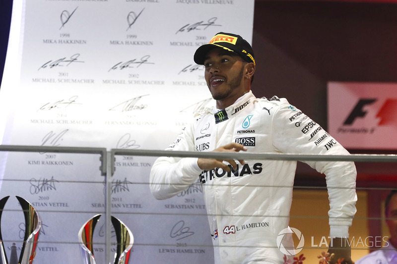 Podium: race winner Lewis Hamilton, Mercedes AMG F1