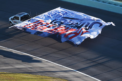 Ehrenrunde für Tony Stewart vor seinem letzten NASCAR-Rennen