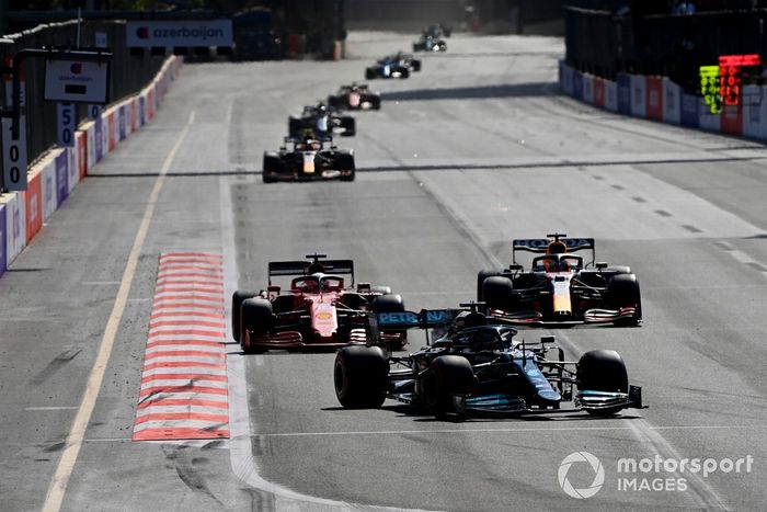 Lewis Hamilton, Mercedes W12, Charles Leclerc, Ferrari SF21, Max Verstappen, Red Bull Racing RB16B