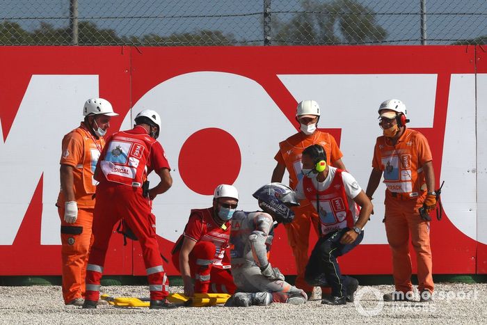 Moto de Miguel Oliveira, Red Bull KTM Tech 3 después de la caída