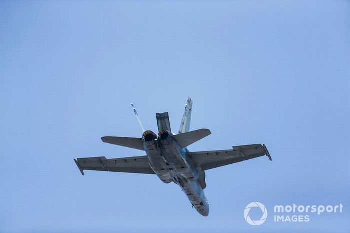 Un F / A-18A Hornet de 77 Squadron RAAF