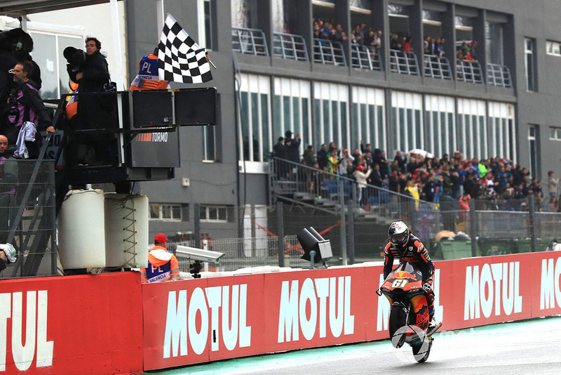 Race winner Can Oncu, Red Bull KTM Ajo