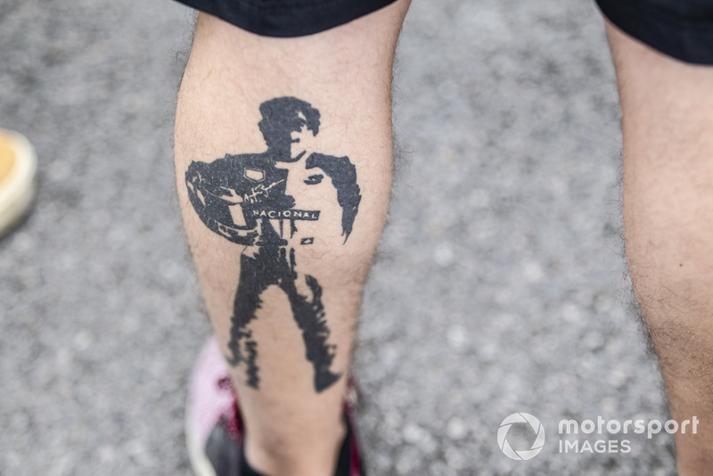 Tatuaggio con Ayrton Senna