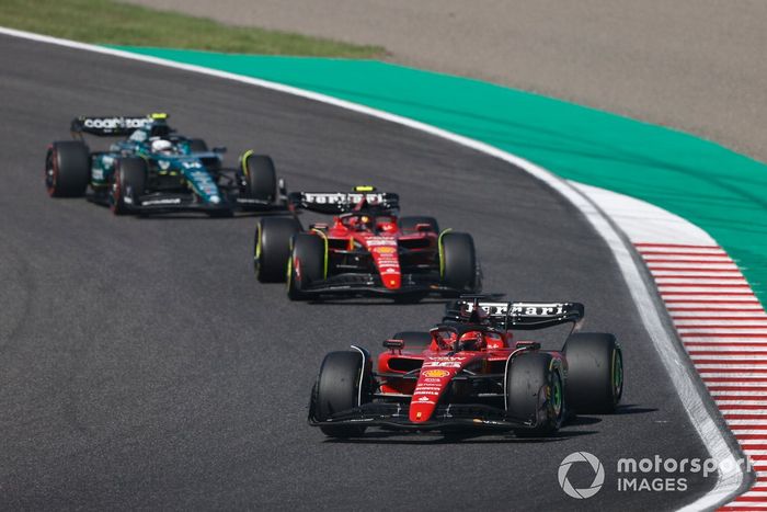 Charles Leclerc, Ferrari SF-23, Carlos Sainz, Ferrari SF-23, Fernando Alonso, Aston Martin AMR23