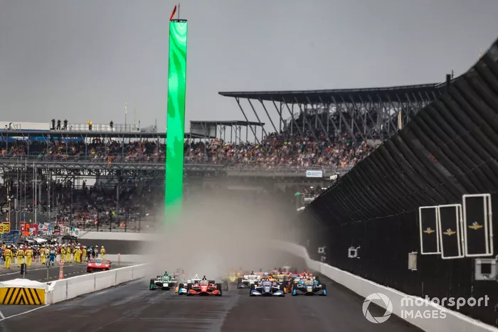 Will Power, Team Penske Chevrolet, Alex Palou, Chip Ganassi Racing Honda lideran en la salida