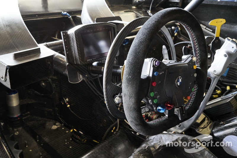 BMW M4 DTM, cockpit, modifications, Alessandro Zanardi, technology