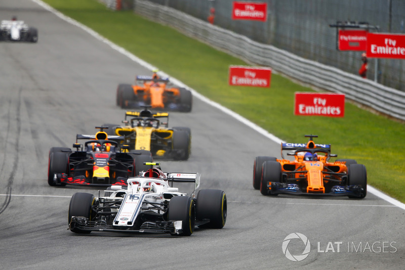 Charles Leclerc, Alfa Romeo Sauber C37, Daniel Ricciardo, Red Bull Racing RB14 Tag Heuer, Fernando Alonso, McLaren MCL33, Nico Hulkenberg, Renault Sport F1 Team R.S. 18, y Stoffel Vandoorne, McLaren MCL33