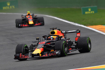Daniel Ricciardo, Red Bull Racing RB14 ve Max Verstappen, Red Bull Racing RB14