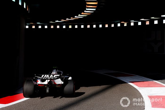 Mick Schumacher, Haas VF-22