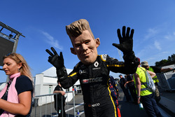 Карикатура: Ніко Хюлькенберг, Renault Sport F1 Team