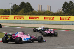 Lance Stroll, Williams FW41 Mercedes, Esteban Ocon, Force India VJM11 Mercedes, et Sergio Perez, Force India VJM11 Mercedes