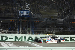 William Byron, JR Motorsports Chevrolet takes the checkered flag
