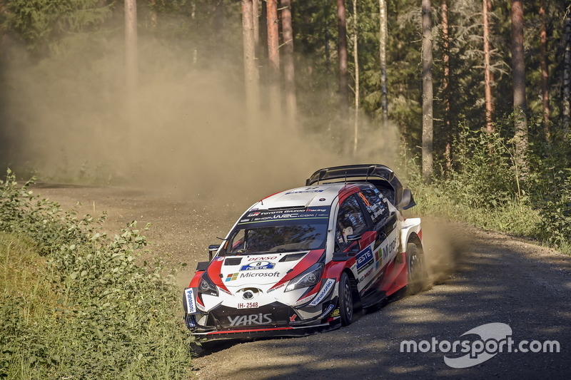 Отт Тянак и Мартин Ярвеоя, Toyota Yaris WRC