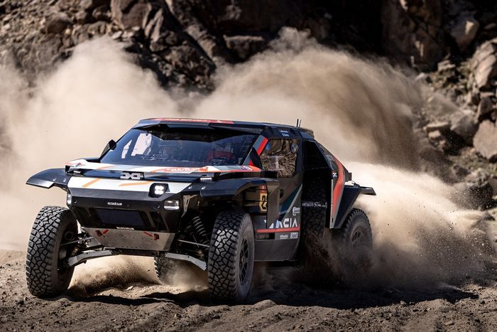 #223 The Dacia Sandriders Dacia: Lucas Moraes, Dennis Zenz